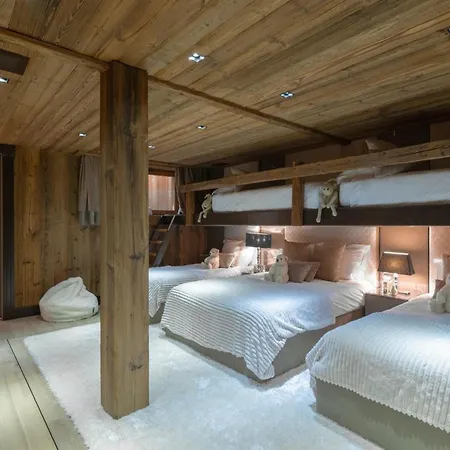 펜션 Delux Chalet With Pool&spa